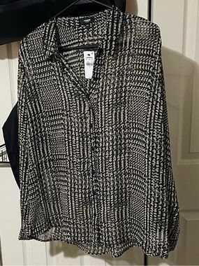 Express Black and Ivory Geometric Button-Down Blouse